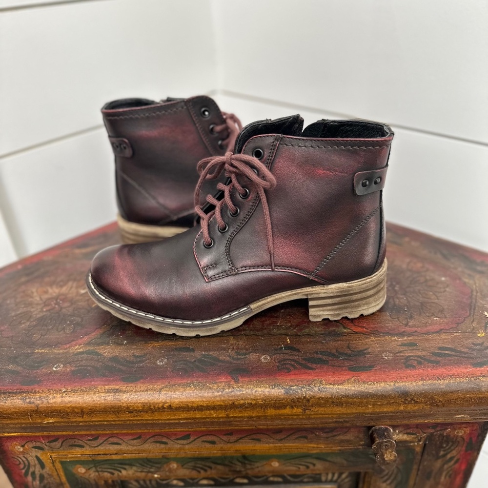 Iridescent Leather Lace-up Boots